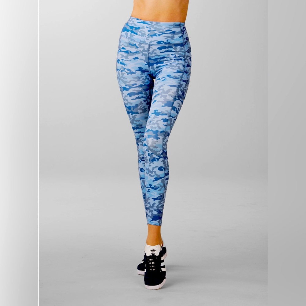 NWT Losano pocket leggings BPA AND PFA FREE